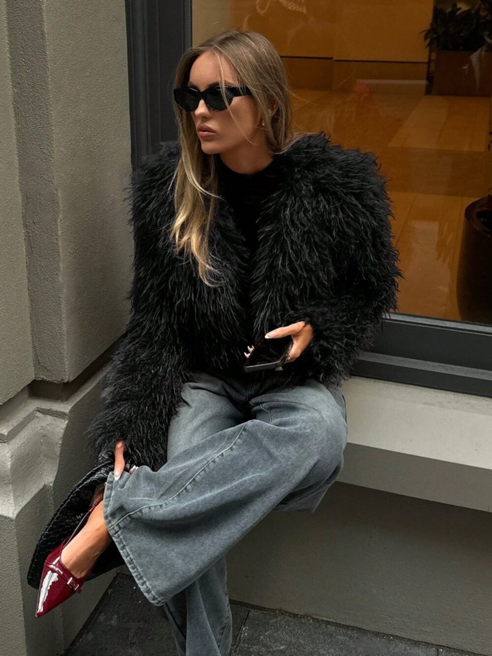 Black Casual Women's Sexy Short Faux Fur teddy Coat jacket - Picture 8 of 9